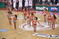 Καλοκαιρινοί ρυθμοί από τις υπέροχες Red Drops (vid)