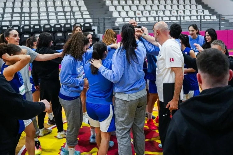 Ά&rho;&chi;&iota;&sigma;&epsilon; &eta; &pi;&rho;&omicron;&epsilon;&tau;&omicron;&iota;&mu;&alpha;&sigma;ί&alpha; &tau;&eta;&sigmaf; &Epsilon;&theta;&nu;&iota;&kappa;ή&sigmaf; &Gamma;&upsilon;&nu;&alpha;&iota;&kappa;ώ&nu;