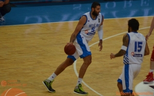 Διπρόσωπη, αλλά βελτιώνεται η Εθνική