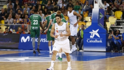 Euroleague: Οι κορυφαίες ασίστ πίσω από την πλάτη (vid)